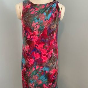 Vince! Gorgeous florals to burst into a joyful event!